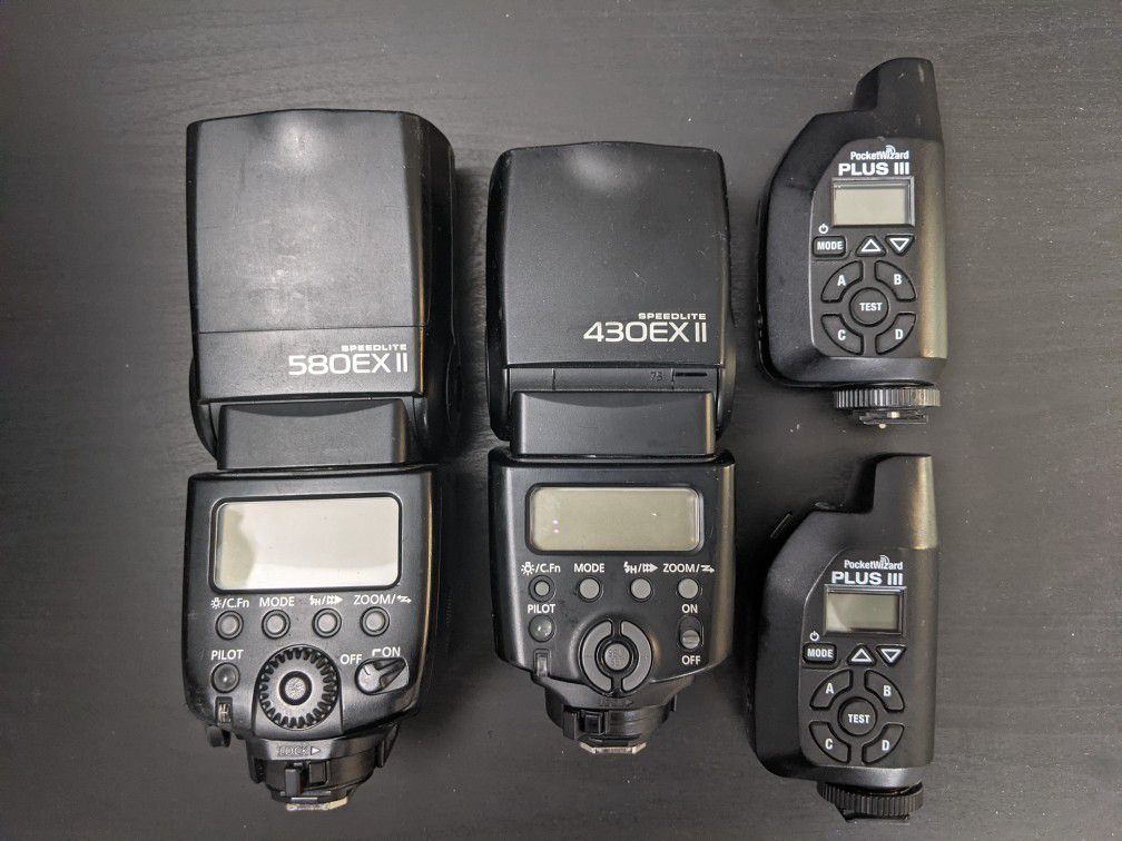 PocketWizard Plus III, Canon 580EX II, Canon 430EX II flash Speedlite kit