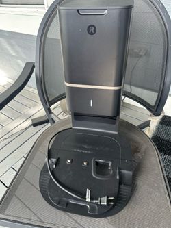 iRobot® Authentic Roomba s9 BASE ONLY