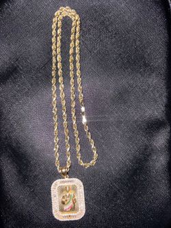 Gold Chain & Pendant
