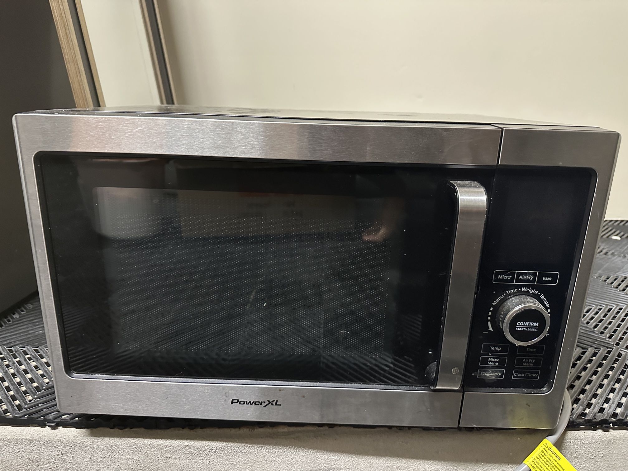 Microwave / Air Fryer