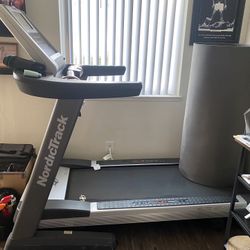 Norditrack Treadmill Elite 9500 Pro