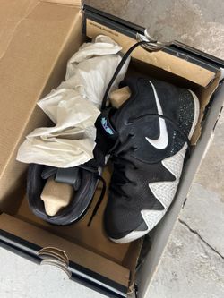 Kyrie Irving Basketball Shoes