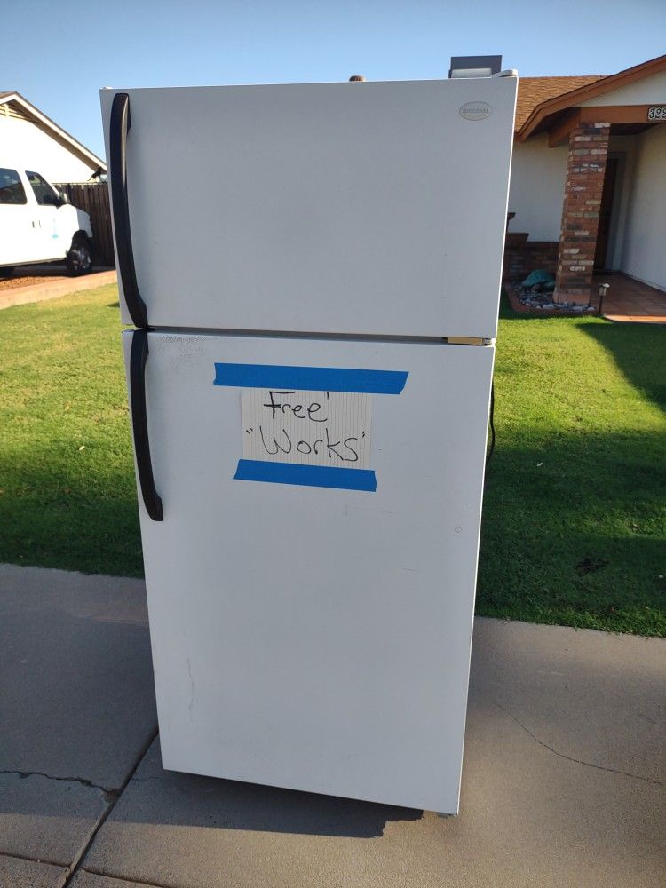Refrigerator Free 3229 E. Libby St, PHX. 85032
