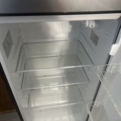 fridge for 1 or 2 people
