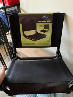 (3) Stadium seats