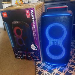 JBL >< Partybox Club Live 120 Portable Bluetooth Party Speaker, Wireless Microphone , LED Light Show, JBL Pro Sound