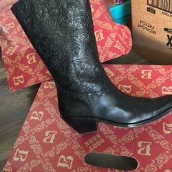 Black Leather Cowgirl Boots