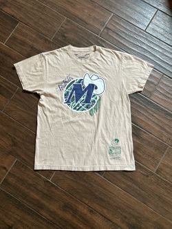 Dallas Mavericks tee