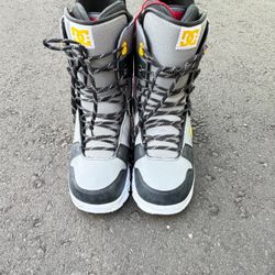 DC Snowboard Boots Gray and Black 11.5