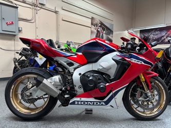 2017 Honda CBR1000RR SP