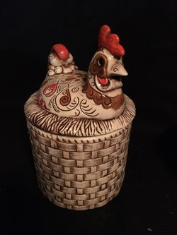 Hen cookie jar