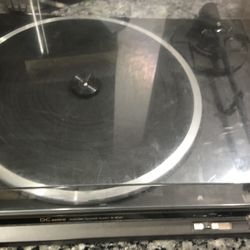 Dc Sever and Disc Player 