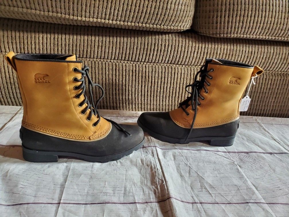 Sorel Boots Womens Size 8