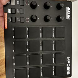 Akai Mpd218