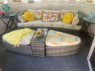 Indoor / Outdoor Wicker Patio Set