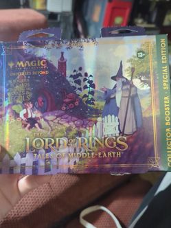 Magic the Gathering - LORD OF THE RINGS Holiday Collector SEALED PACK!! Retails - $1,000