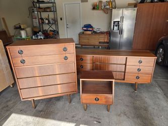 Mid Century Bedroom Dresser Set