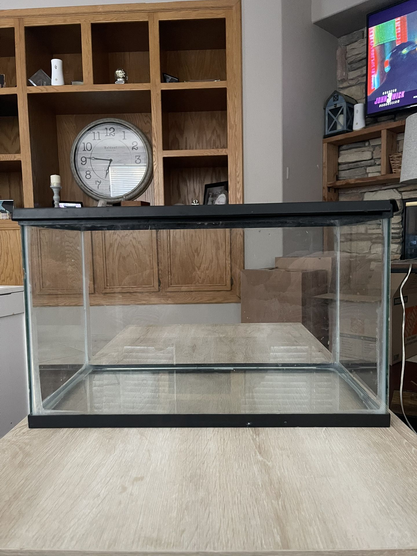 10 Gallon Aquarium / Tank / Enclosure with Mesh Lid
