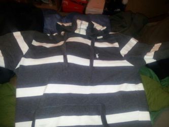 Polo hoody 40$ size large