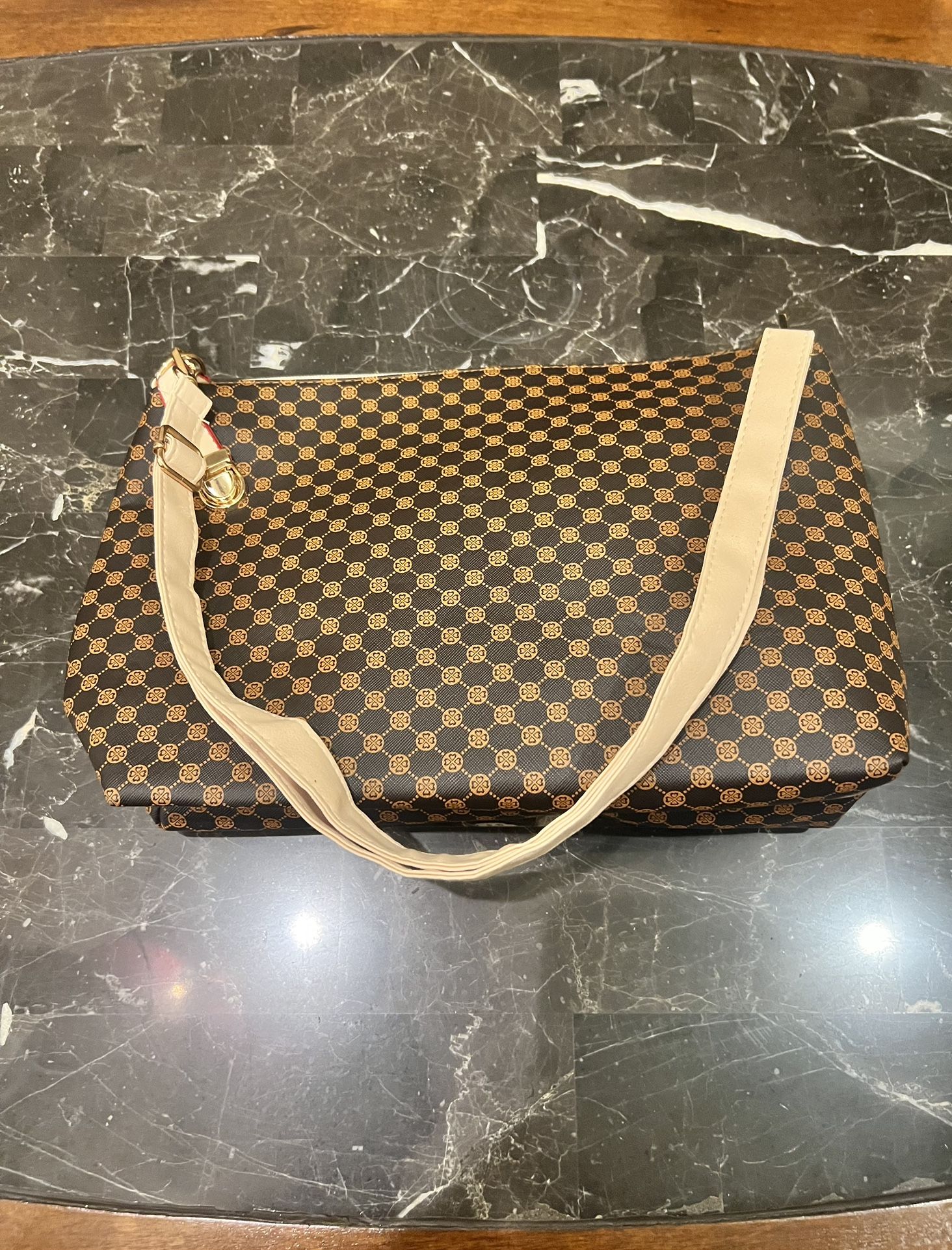 Women’s Purse/Bag (Brown)