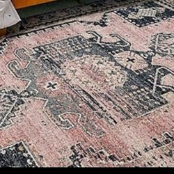 Area rug