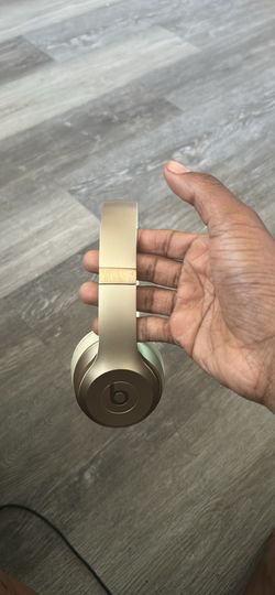 Beats Solo 4