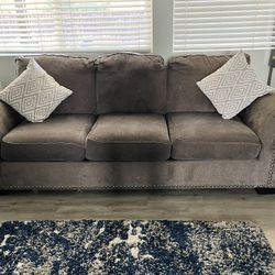 Couch With Pull Out Bed