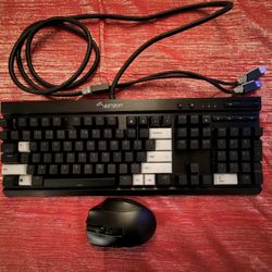 Corsair k70 & Razer nava v2 PRO Gaming 