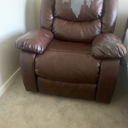 Armchair 34’L*28W*36H For Free 