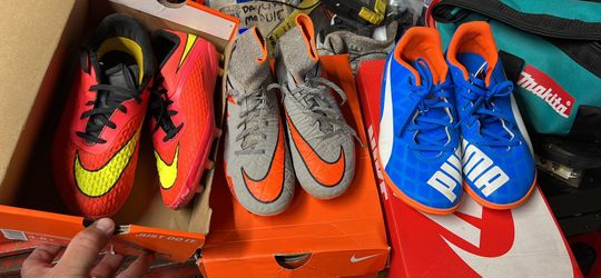 Youth Soccer Shoes