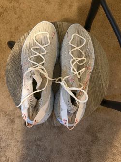NEVER WORN Men’s Nike Space Hippie 04 (Men’s 9.5/Women’s 11)