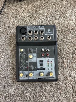 Behringer Xenyx 502