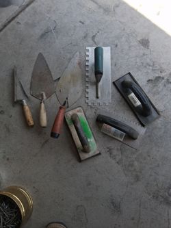Trowels and floats
