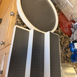 Spice rack and spice spinner