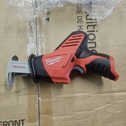 Milwaukee

M12 12V Lithium-Ion HACKZALL Cordless Reciprocating Saw (Tool-Only)

