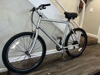 Bike Marin urban commuter bicycle