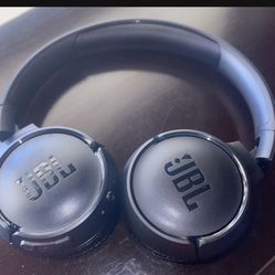 JBL - Tune 510BT Wireless On-Ear Headphones - Black