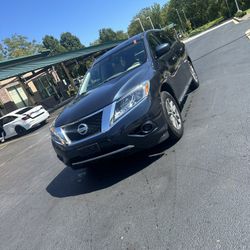 Nissan Pathfinder 2013