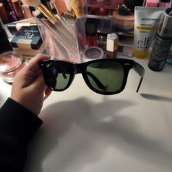 ray bans polarized sunglasses