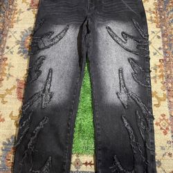 Relaxed straight rugged fray jeans (new)