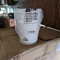 HomeNote Watering Planter 