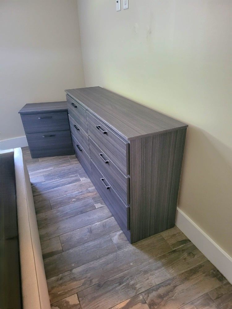 NEW DOUBLE DRESSER AND ONE NIGHTSTAND ASSEMBLED