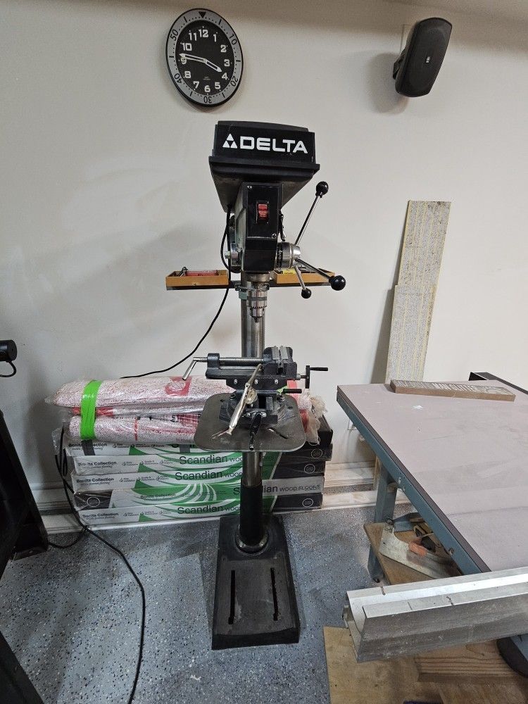 Delta 17 INCH 16 Speed Floor Model Drill Press