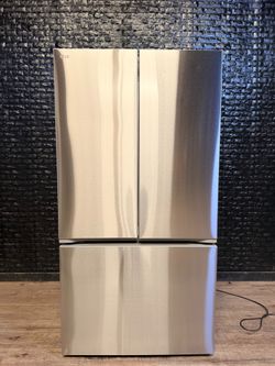LG REFRIGERATOR w/WARRANTY! R3322A