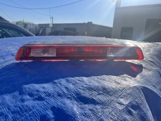 Nissan Frontier Third Break light