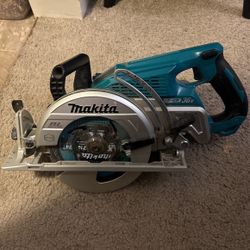 Makita Brushless Cordless Skill Saw 