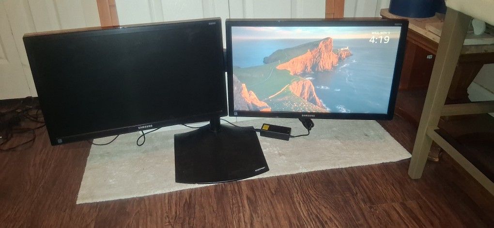 Dual screen monitor ERGOTRON stand with X2 SAMSUNG hdmi port 21.75 screens GAMING OFFICE SECURITY