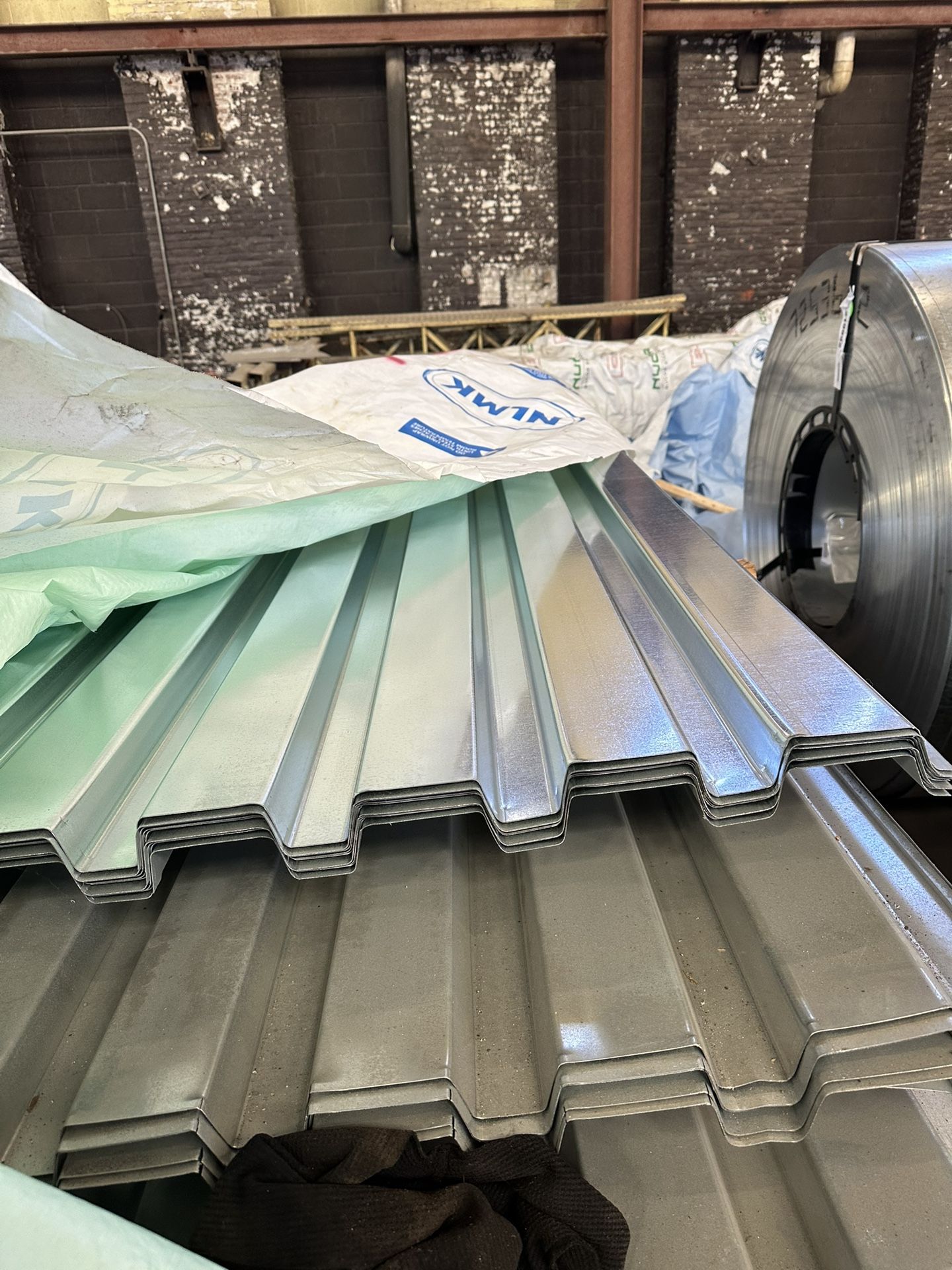 Roof Decking B Type 22G