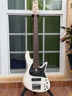 Fodera Emperor 5 strings