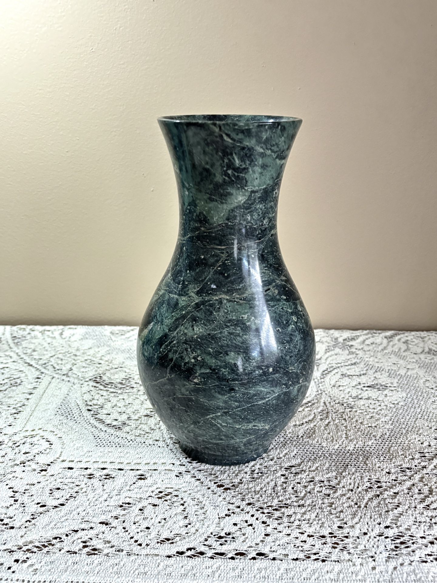 Vintage Green Marble Vase – Polished Stone Decor